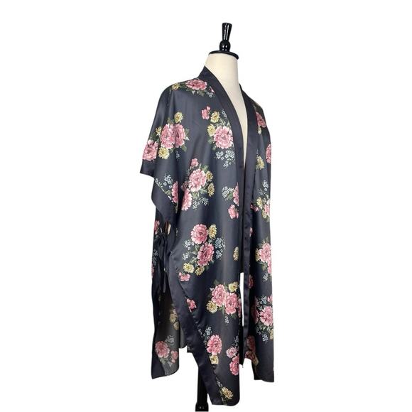 Torrid Kimono Robe Side Tie Open Front Gray Pink Floral Satin Women’s Plus OS - Picture 4 of 13